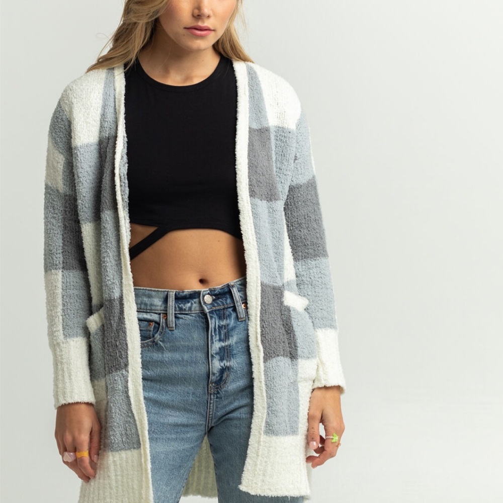 🎀🍬Plaid Fuzzy Cardigan